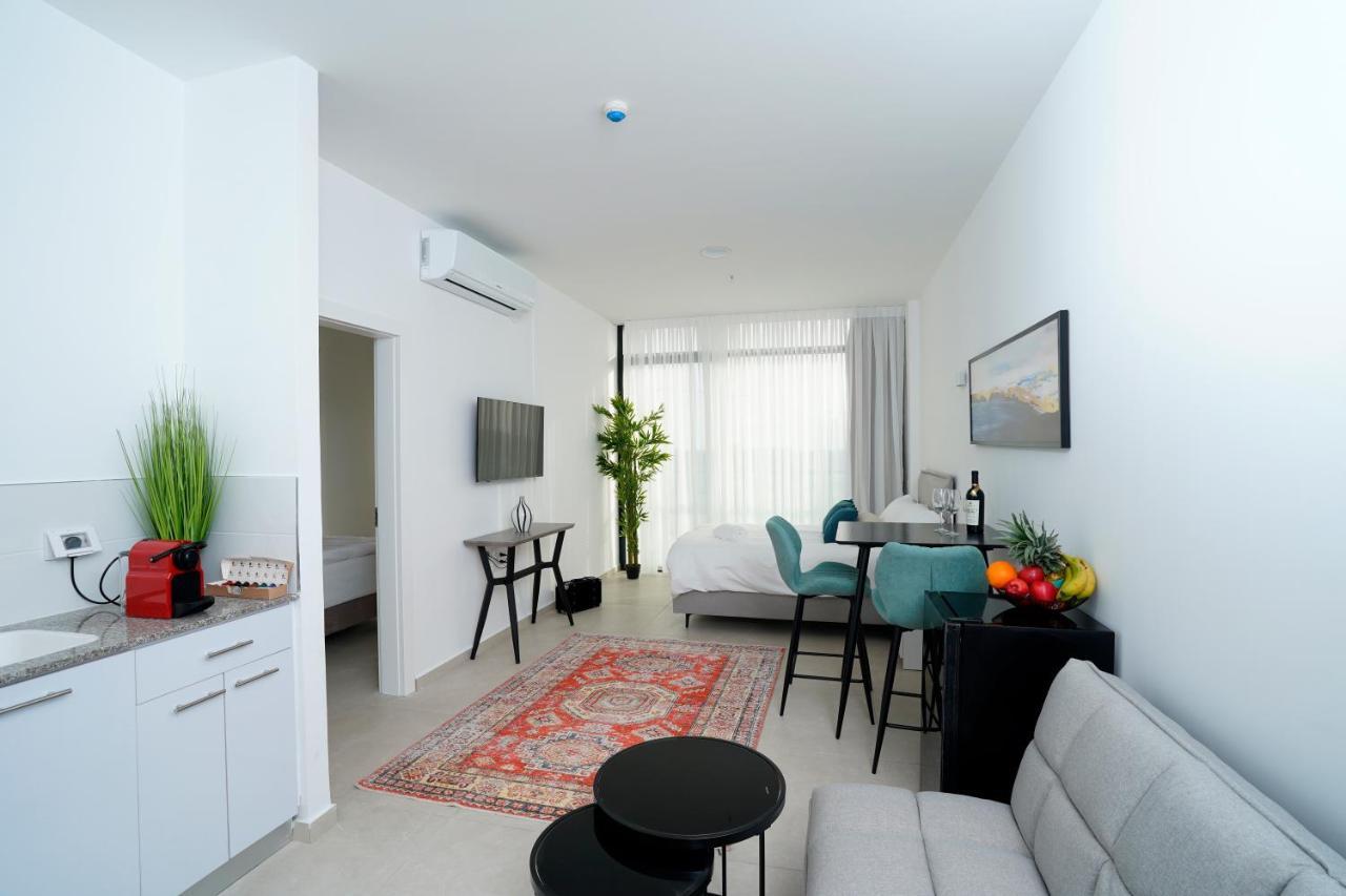 Hi-Yam Seaview Apartments & Suites - יש ממ"ד Bat Jam Exteriér fotografie