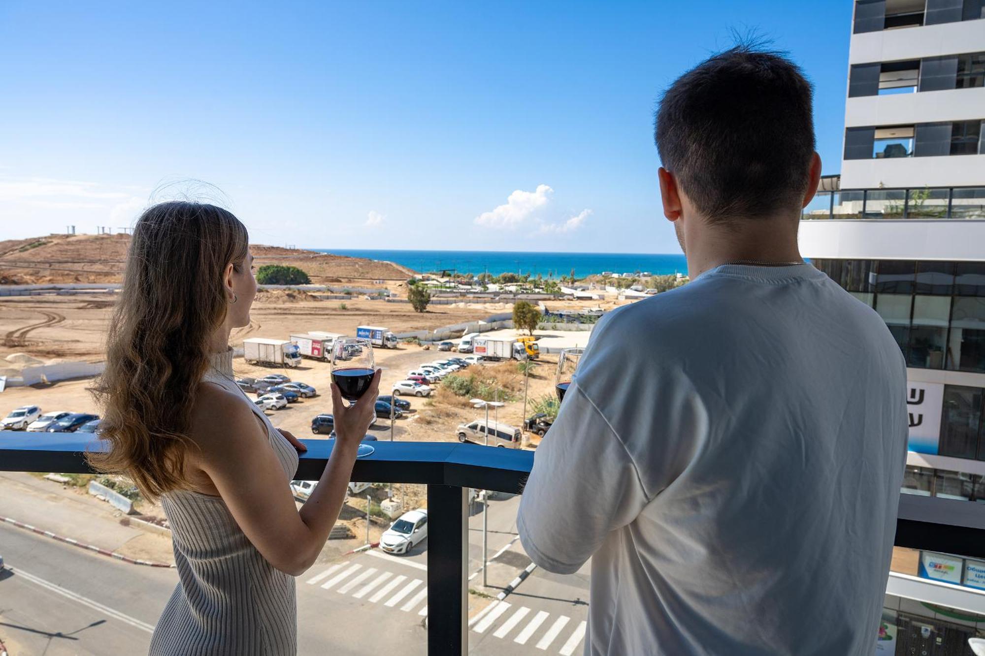 Hi-Yam Seaview Apartments & Suites - יש ממ"ד Bat Jam Exteriér fotografie