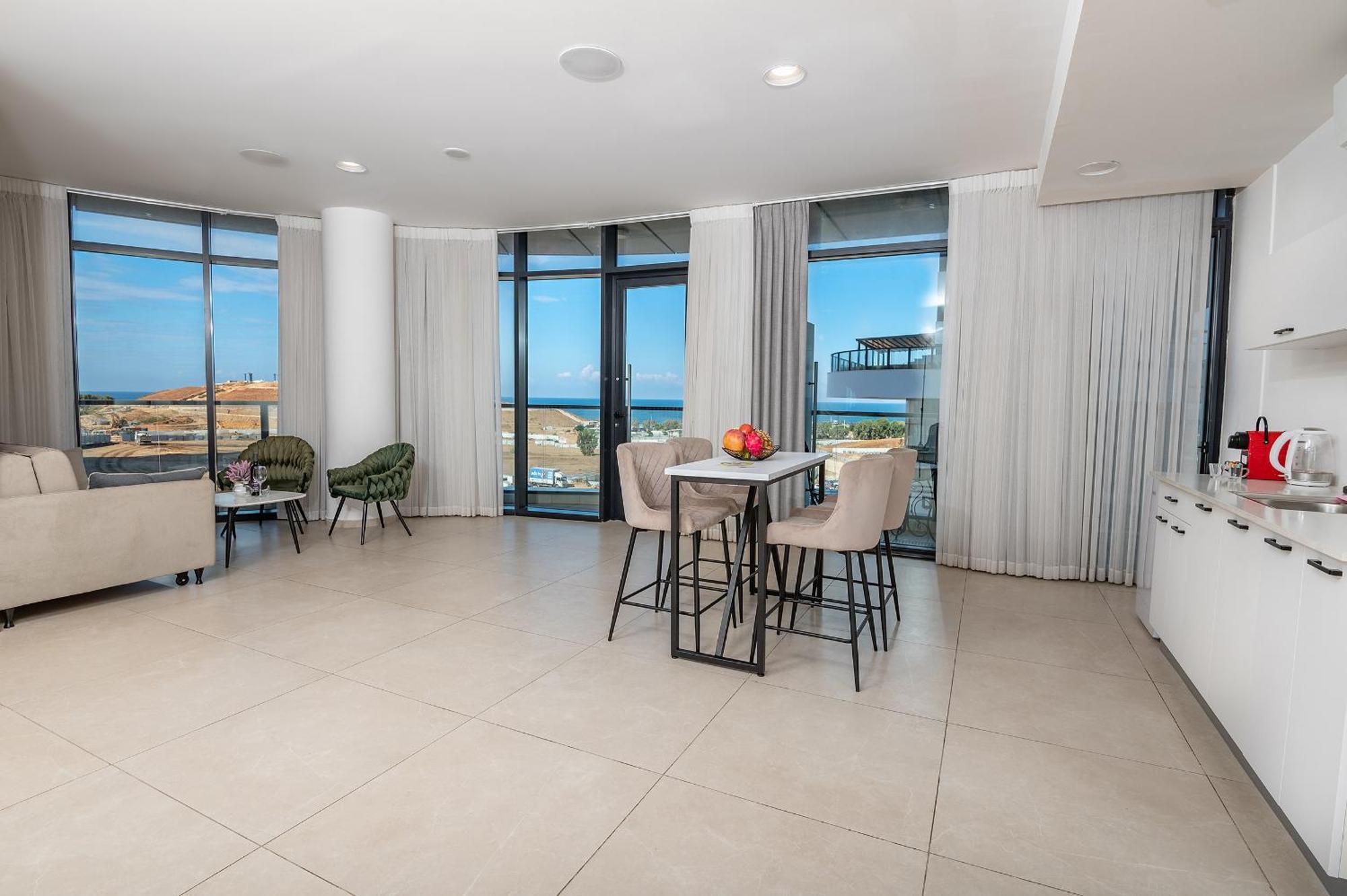 Hi-Yam Seaview Apartments & Suites - יש ממ"ד Bat Jam Pokoj fotografie