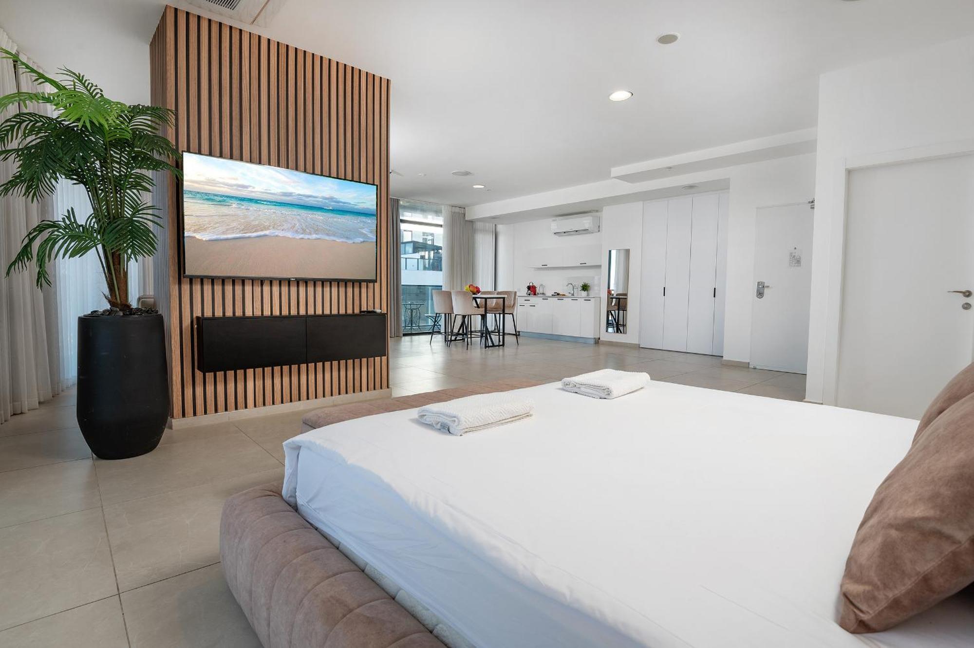 Hi-Yam Seaview Apartments & Suites - יש ממ"ד Bat Jam Pokoj fotografie